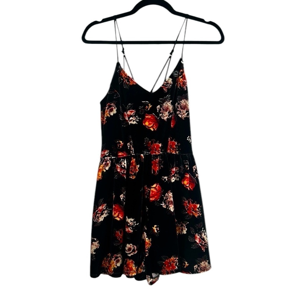 Xhilaration‎ 90's Y2K Grunge Whimsygoth Black Velvet Floral Romper Size Medium